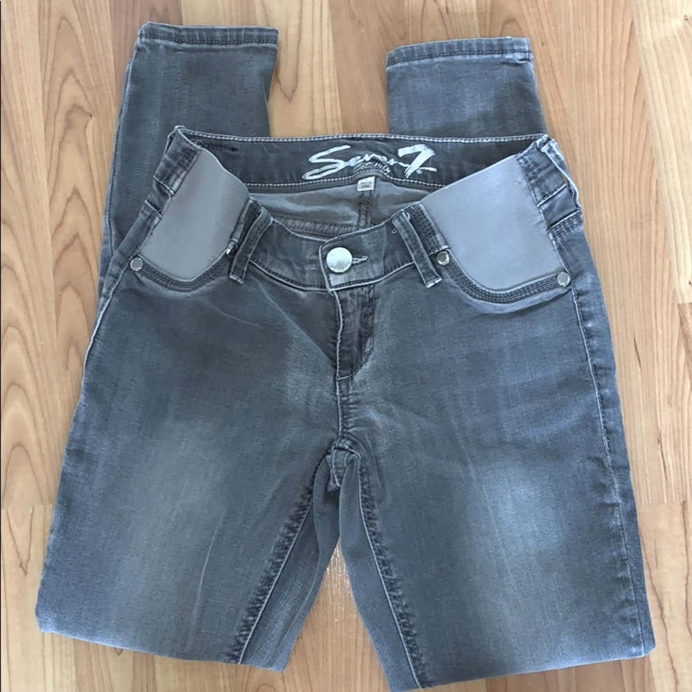 7 for all Mankind Maternity Jeans sz 2 ankle